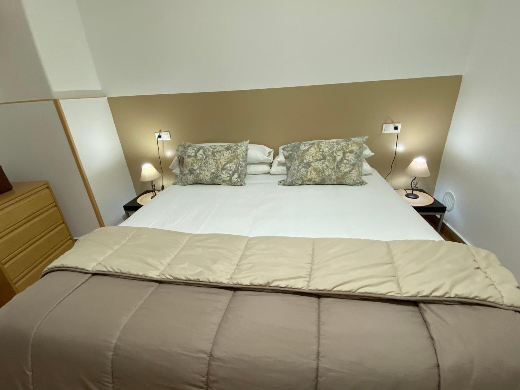 Apartamentos Касерес Экстерьер фото