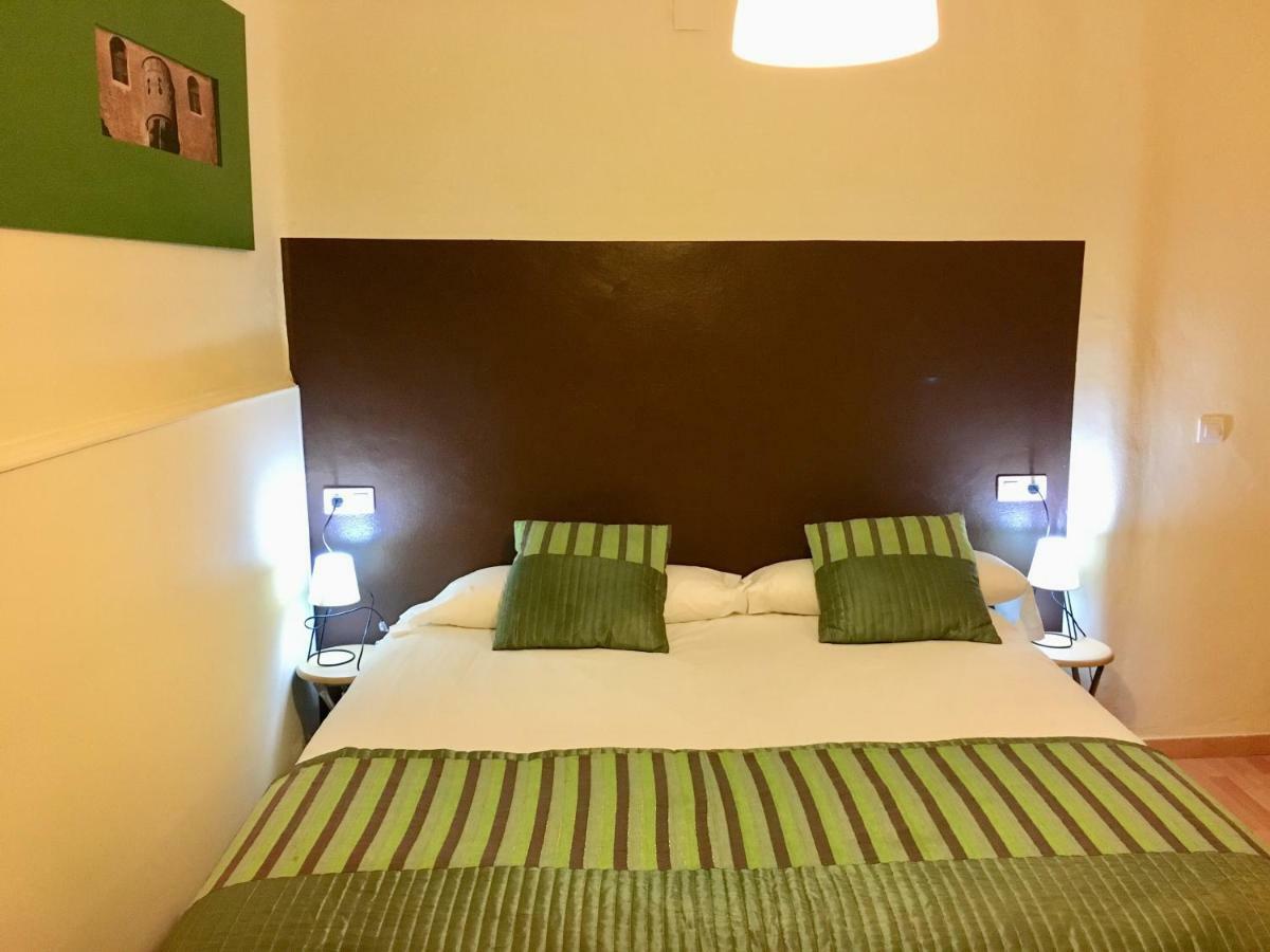 Apartamentos Касерес Экстерьер фото